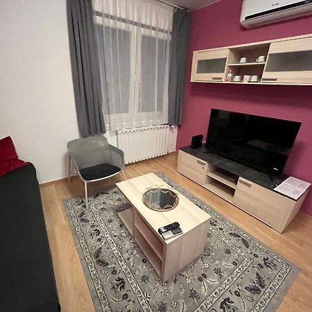 Corvin Pearl Deluxe Apartamento Budapeste Exterior foto